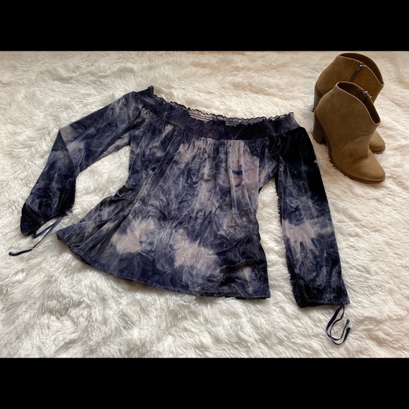 American Eagle Outfitters Tops - American Eagle off shoulder tie dye velvet top